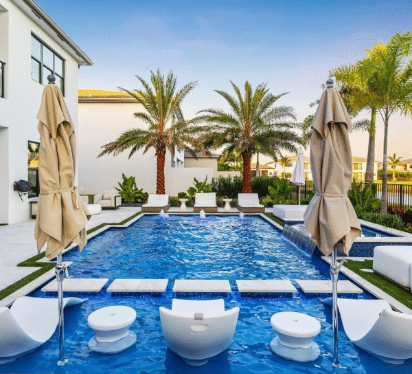 Low Maintenance Pool Design for Commercial Spaces: Key Benefits & Features 